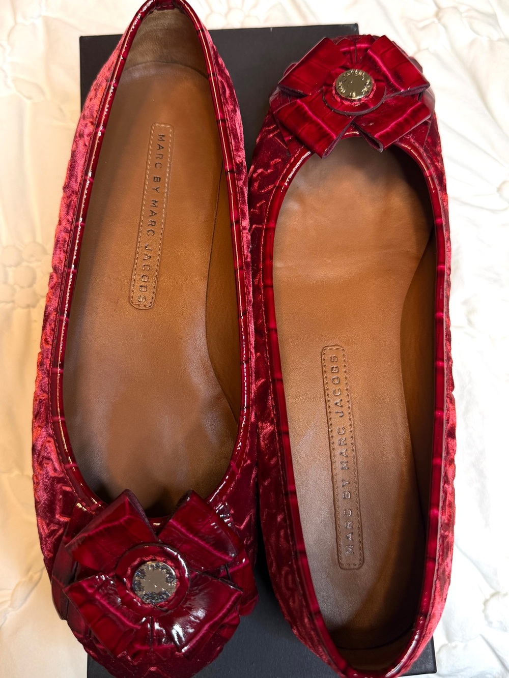Marc by Marc Jacobs Red Velvet Bow Ballet Flats with Logo Accent